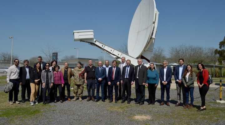 El presidente del CONICET recorrió el Observatorio Argentino-Alemán de Geodesia AGGO, uno de los más completos del mundo