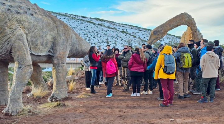 En Malargüe, Mendoza, abrió sus puertas el primer parque Cretácico Municipal “Huellas de Dinosaurios” de Argentina