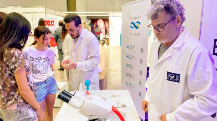 El CONICET presente en la Expo Innova ConCiencia 2024