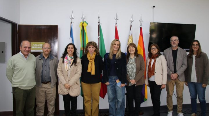 La vicepresidenta de Asuntos Científicos del CONICET recorrió institutos del Centro Científico Tecnológico CONICET Nordeste en Corrientes y Chaco